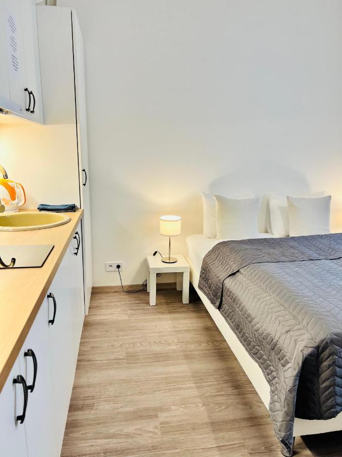 Maria Apartment Liben Прага Экстерьер фото